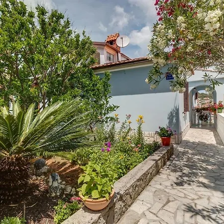 Casa de hóspedes And By The Sea 3*