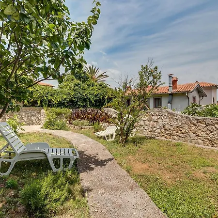Casa de hóspedes And By The Sea