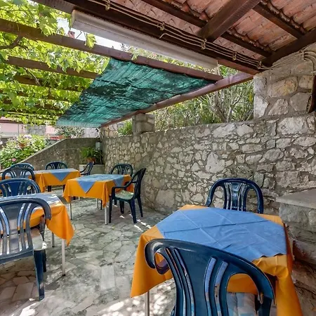 And By The Sea Penzion Mali Lošinj