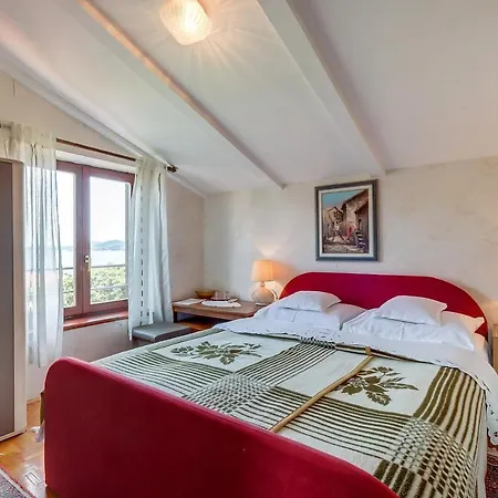 Penzion And By The Sea 3*